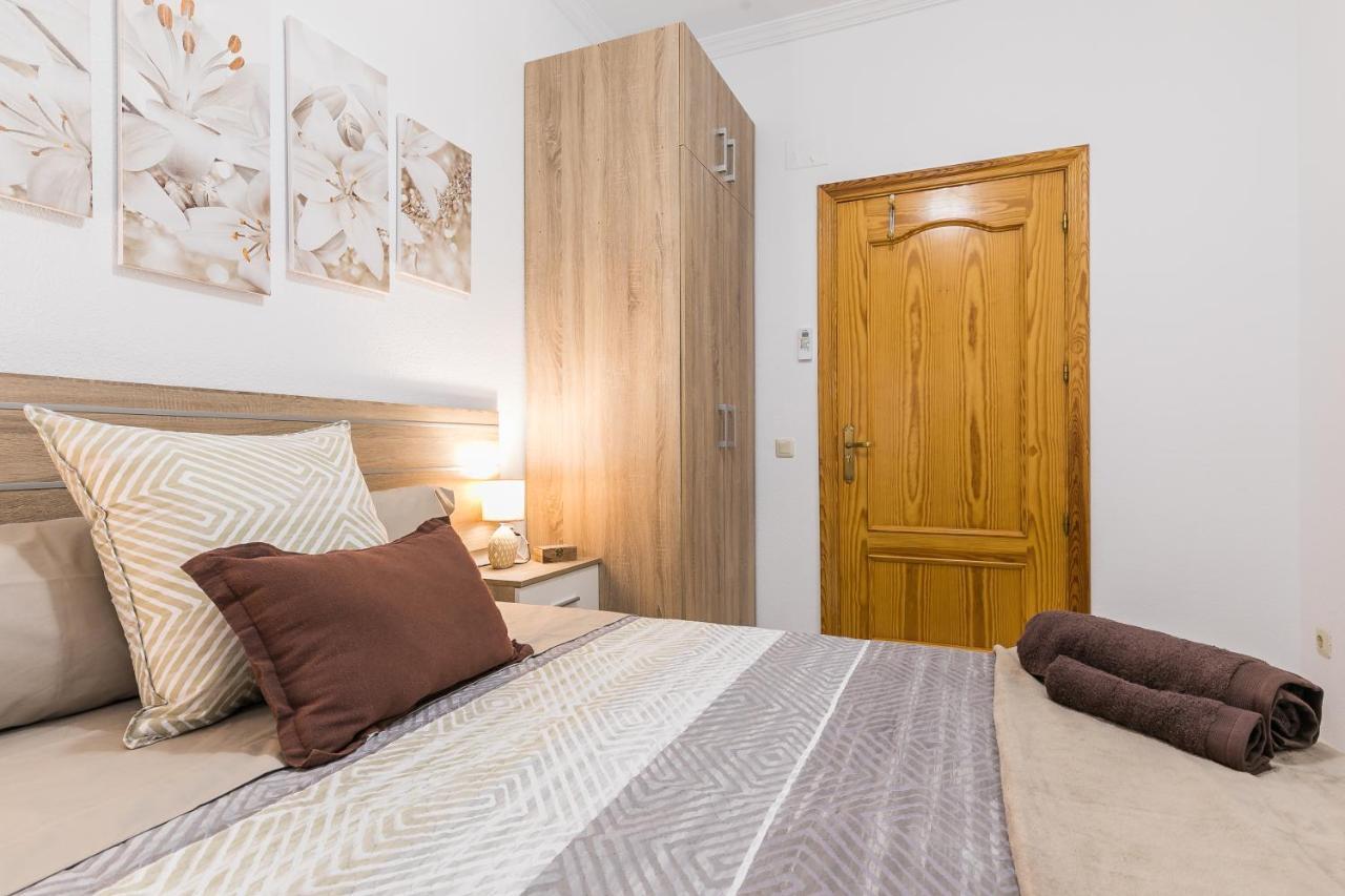 Apartamentos Turisticos Turis托萊多 外观 照片